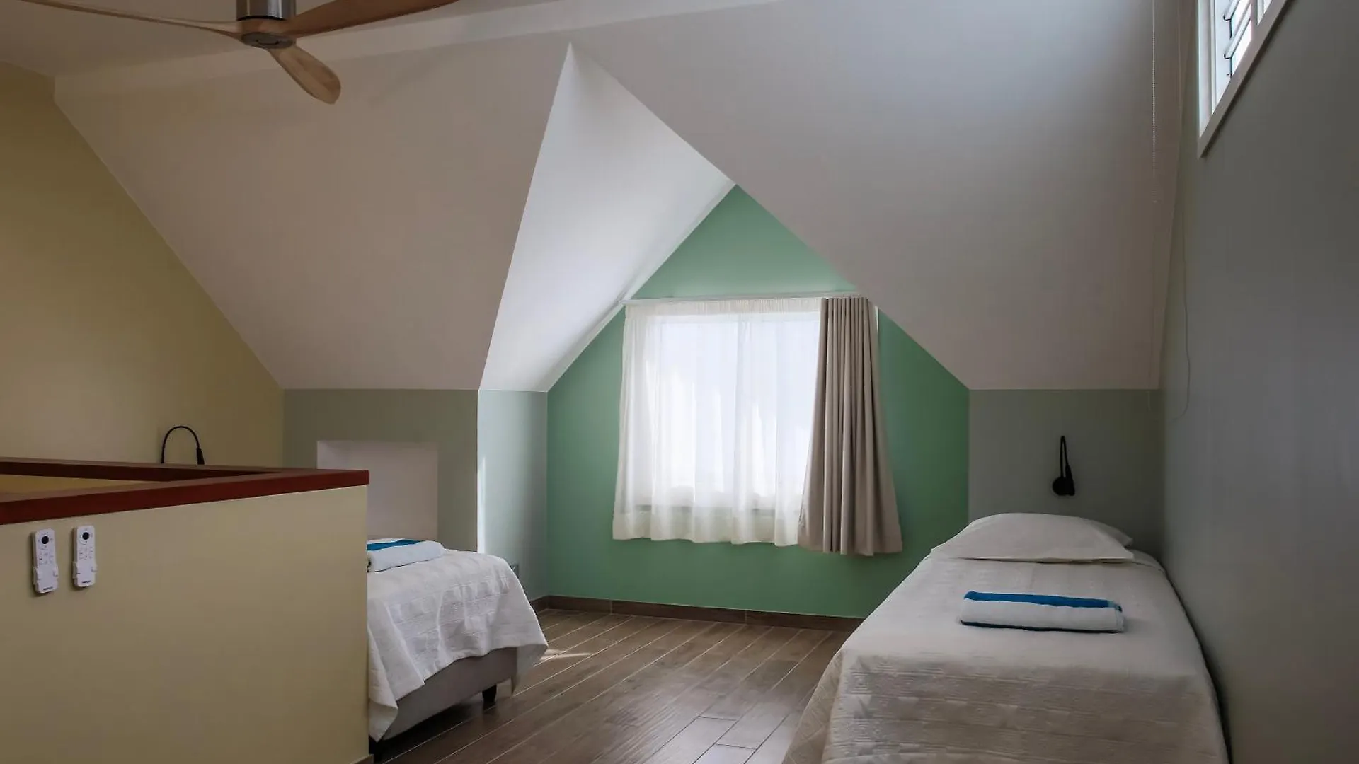 ***  Niu Beach Hotel 무레아 프랑스령 폴리네시아