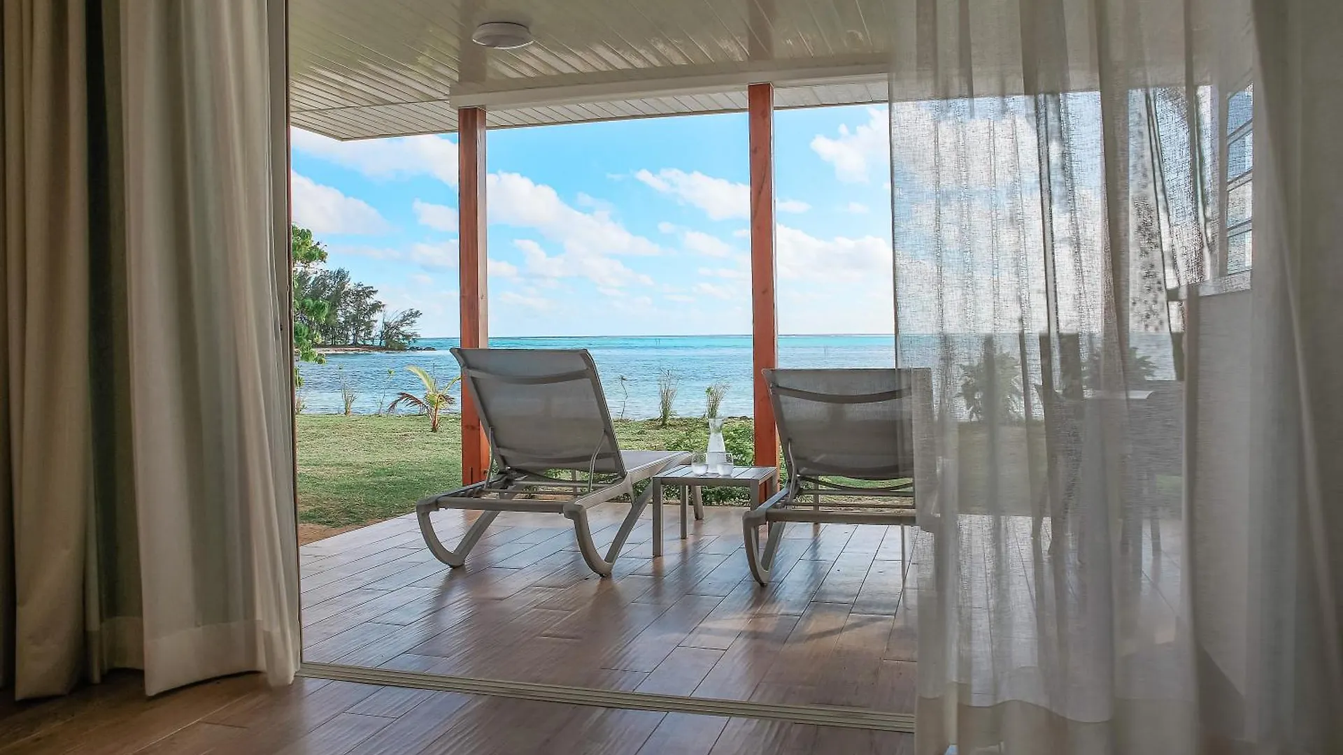 Niu Beach Hotel Moorea