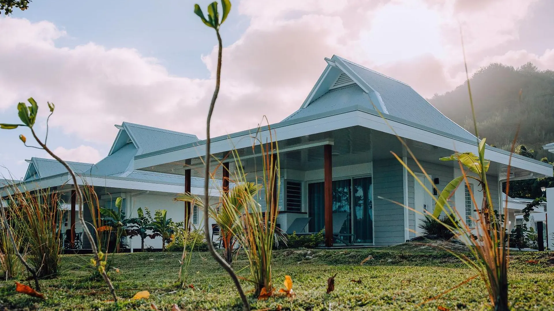 Niu Beach Hotel Moorea